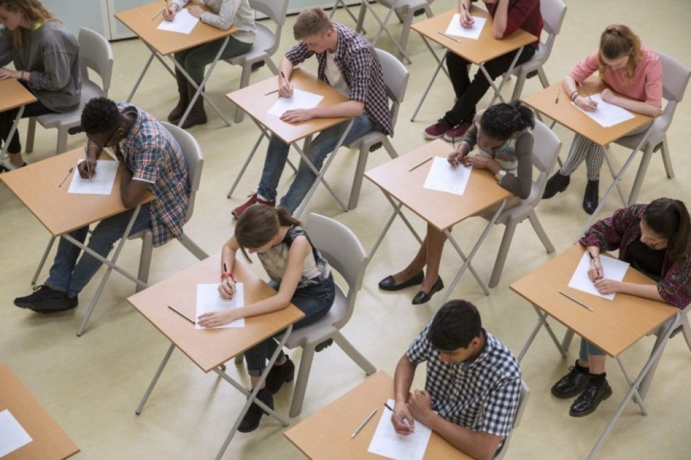 FGV publica resultados finais do concurso da Câmara para oito áreas