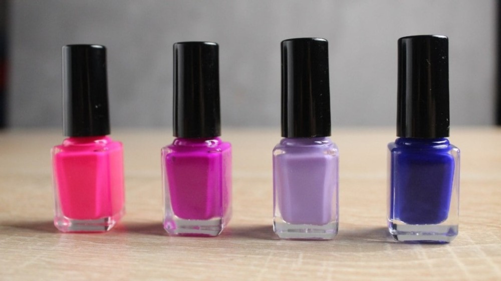 Descubra como são escolhidos os nomes dos esmaltes