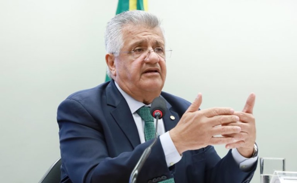 Projeto prevê oferta gratuita de repelente a pessoas inscritas no Cadastro Único