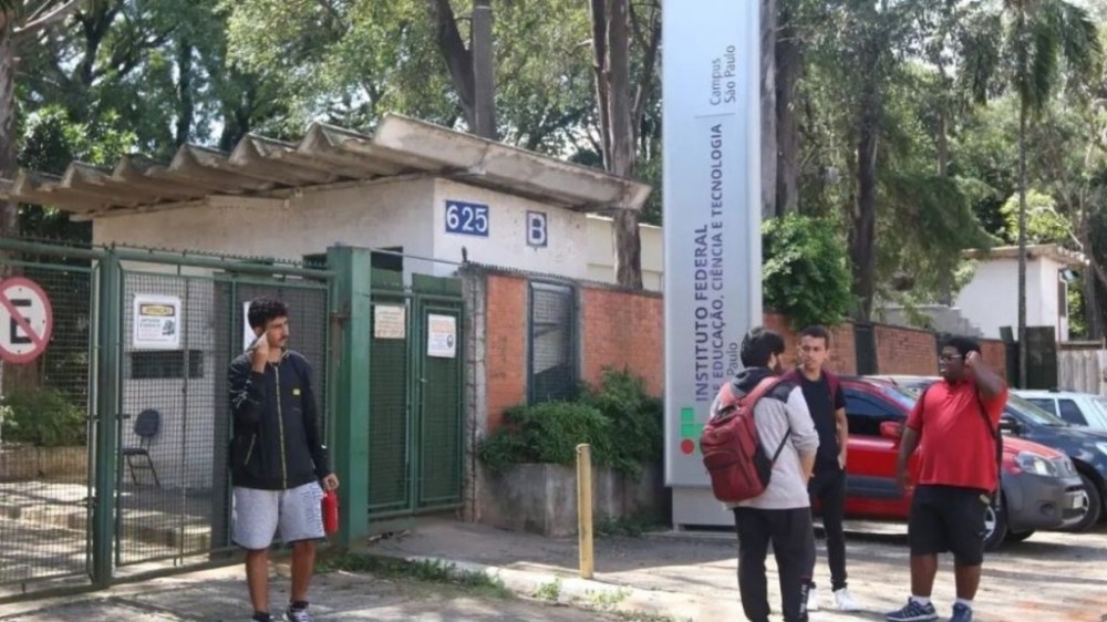 Greve nas universidades: um dos sindicatos aceita proposta