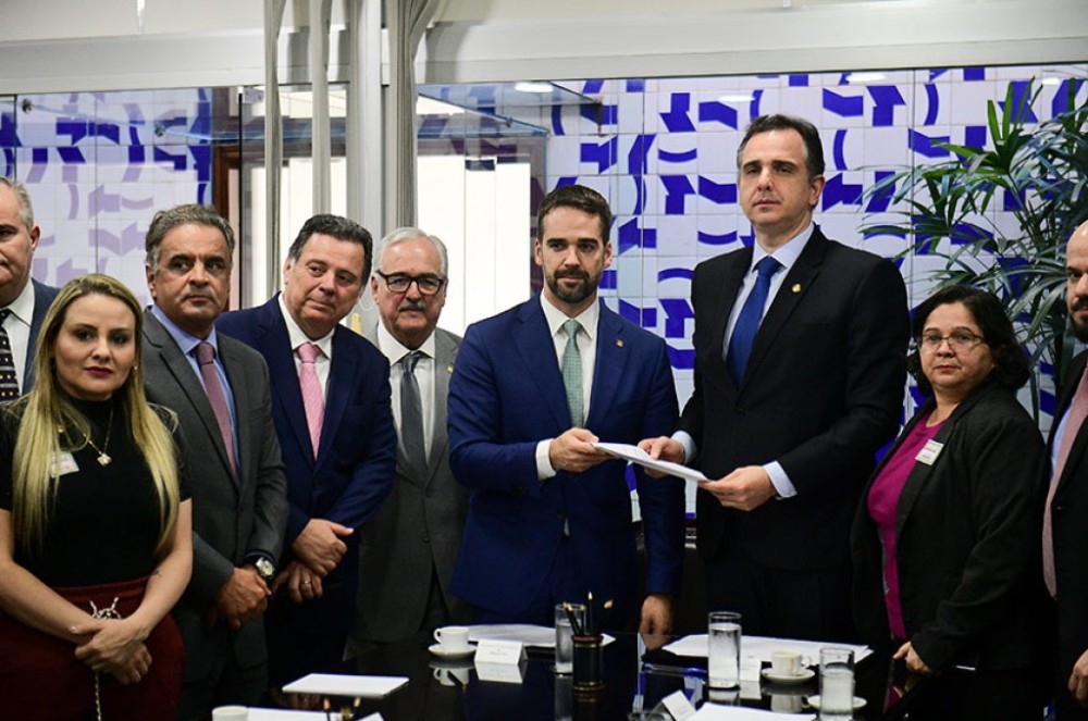 RS: Leite pede apoio de Pacheco para manutenção de emprego e receitas