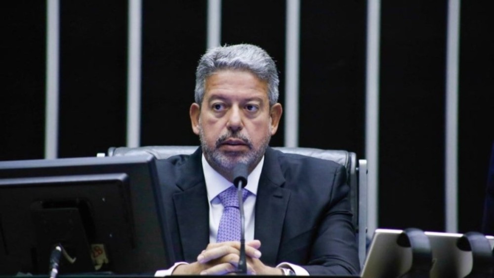 Lira planeja medidas para evitar confusões na Câmara