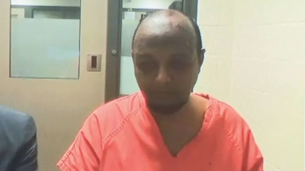 Motorista suspeito de abusar de passageira é espancado pelo pai dela
