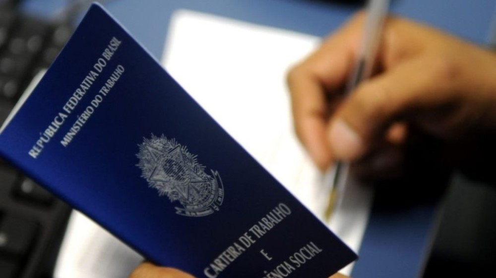 Agências do trabalhador oferecem 581 vagas nesta segunda-feira (24)