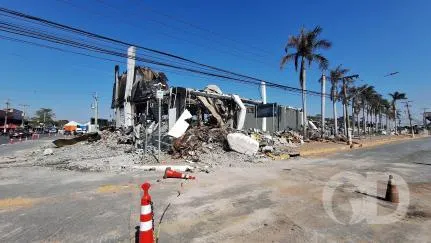 Incêndio no Shopping Popular completa um mês e causa ainda é desconhecida