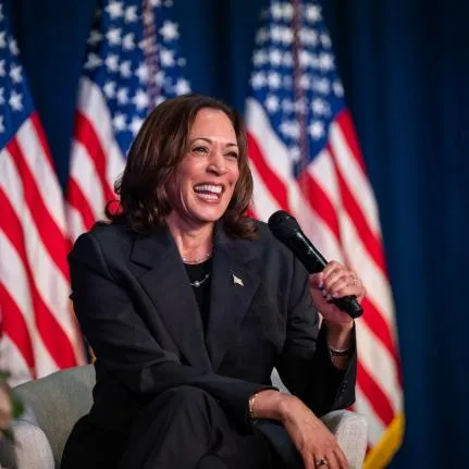Eleições nos EUA; pesquisa aponta Kamala Harris como líder da corrida à Casa Branca