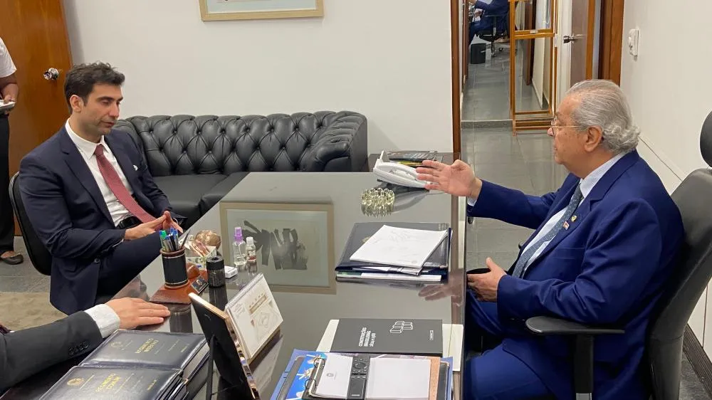Jayme Campos recebe Gabriel Galípolo e discute política de juros do Banco Central