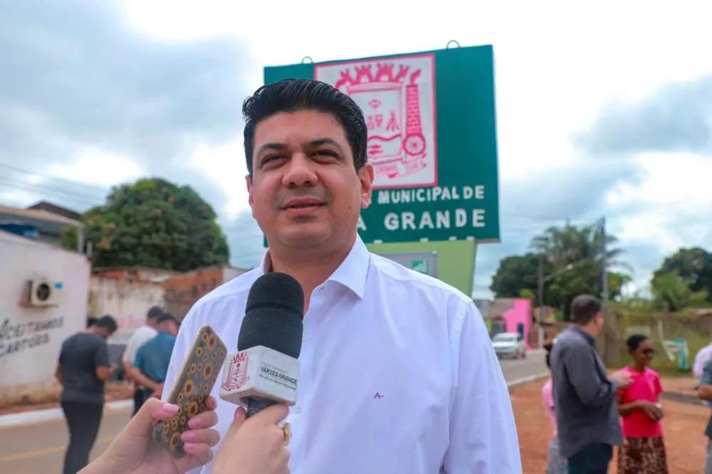 O prefeito de Várzea Grande, Kalil Baracat em respeito a decisão do Poder Judiciário de Mato Grosso, escolheu como interventor na Diretoria Comercial do Departamento de Água e Esgoto (DAE/VG)
