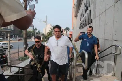 Veja conversas - Vereador cobrava fiscalização mais rigorosa contra 'boates rivais' do CV