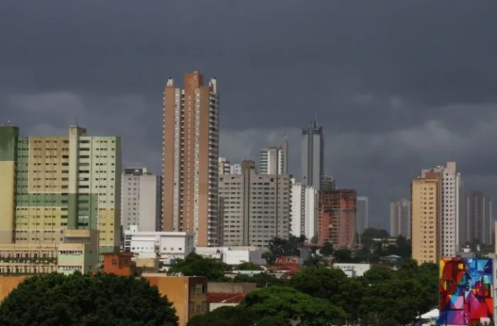 Final de semana tem previsão de chuva em diferentes regiões de Mato Grosso do SulDepois de dias intensos de muito calor, a previsão neste final de semana é de chuva em diferentes regiões do Estado. Não estão descartadas tempesta