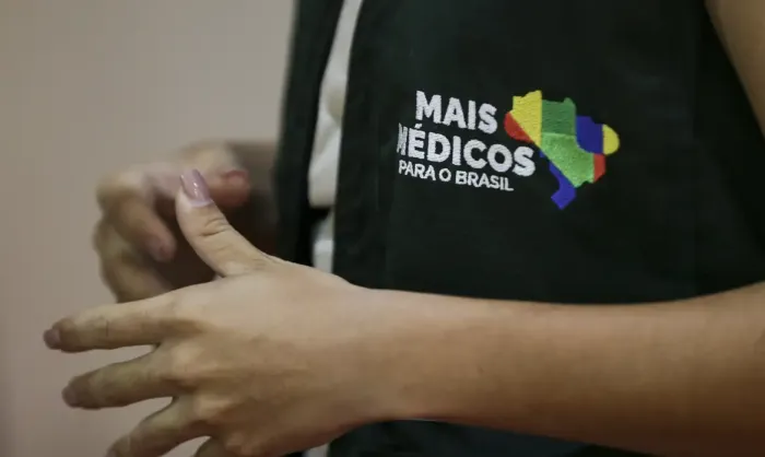 Mais Médicos alcança quase 80% dos municípios de até 52 mil pessoasNo Dia do Médico, ministério destaca avanço do Mais Médicos pelo país